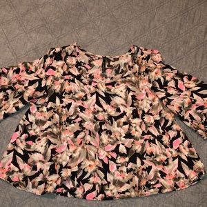 B. Jewel blouse floral size small